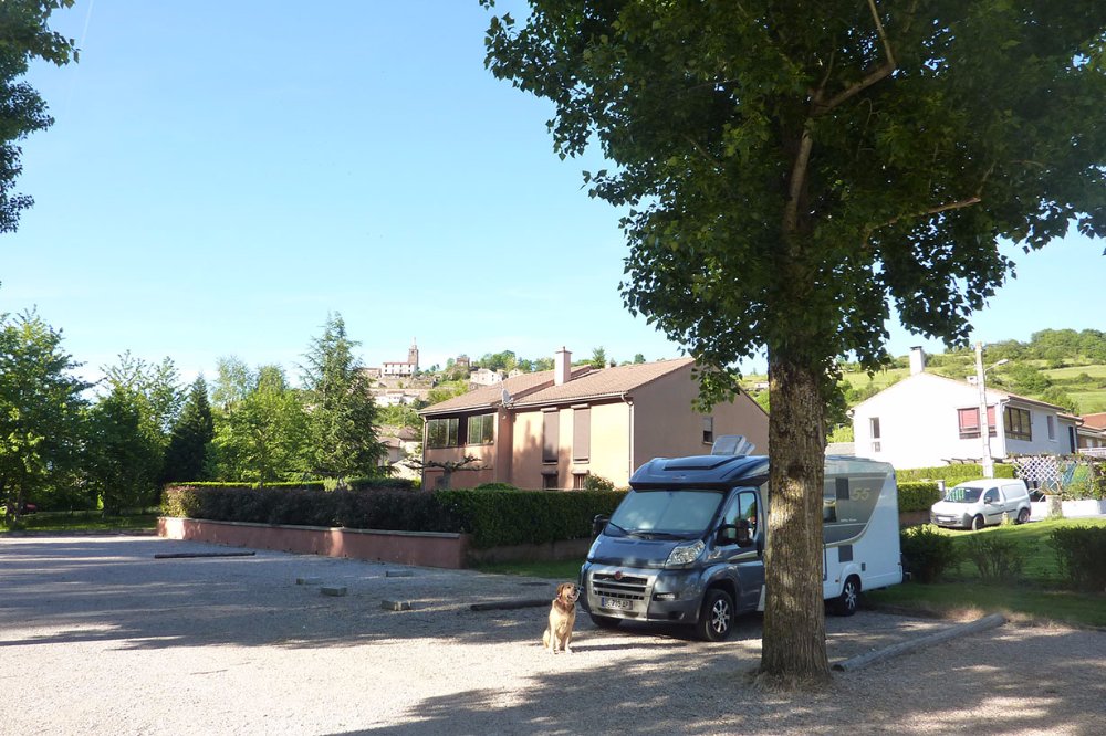 Aire camping-car  CAMARES (12360) - Photo 1